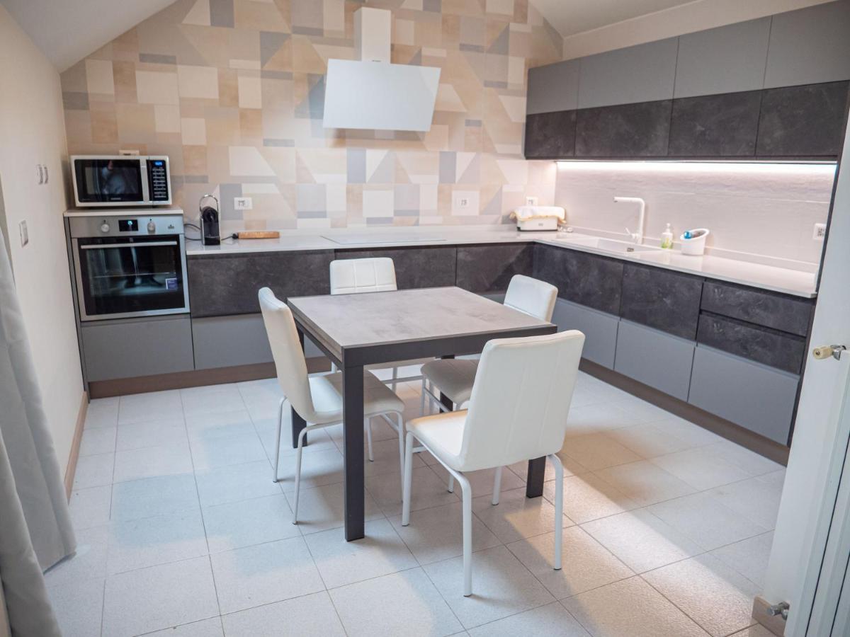 Comfy Penthouse Lägenhet Milano Exteriör bild