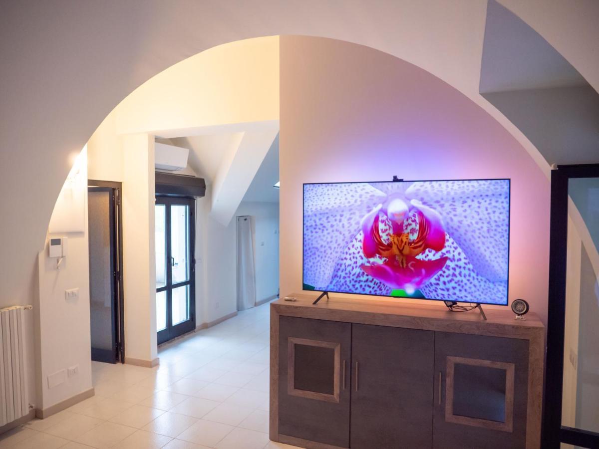 Comfy Penthouse Lägenhet Milano Exteriör bild