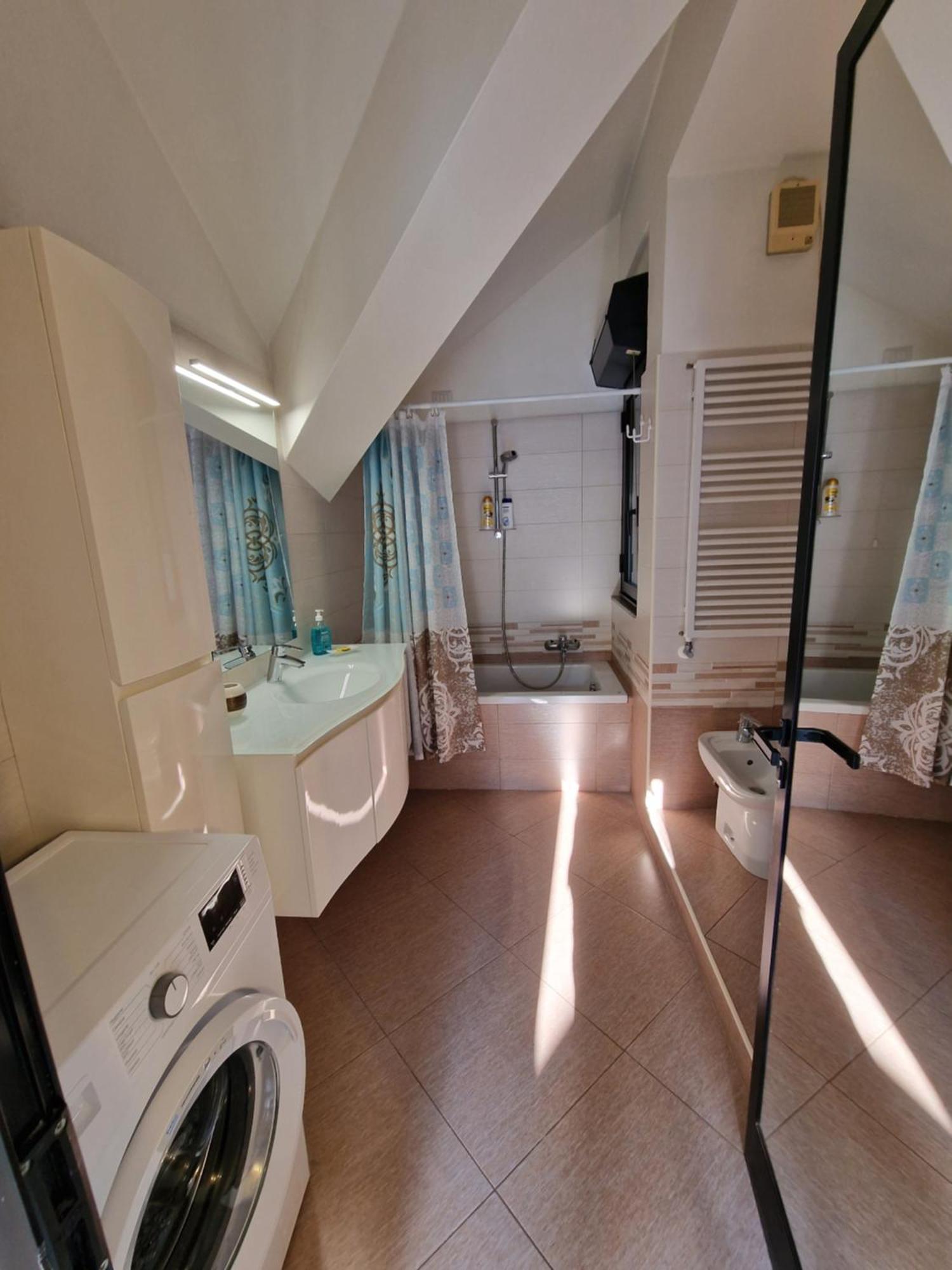 Comfy Penthouse Lägenhet Milano Exteriör bild